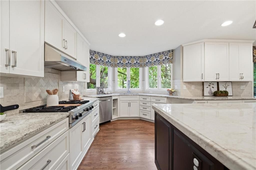 12305 Catalina Street — photo 17