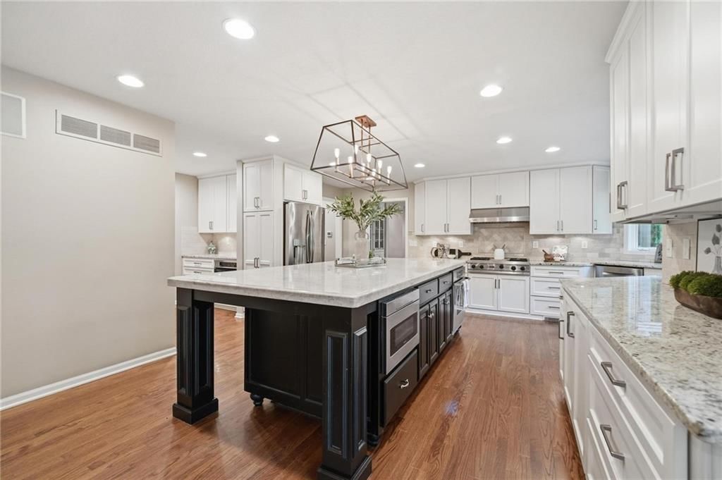 12305 Catalina Street — photo 25