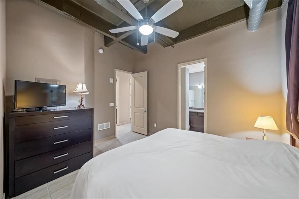 2940 Baltimore Avenue — photo 17