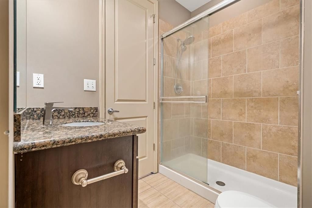 2940 Baltimore Avenue — photo 21