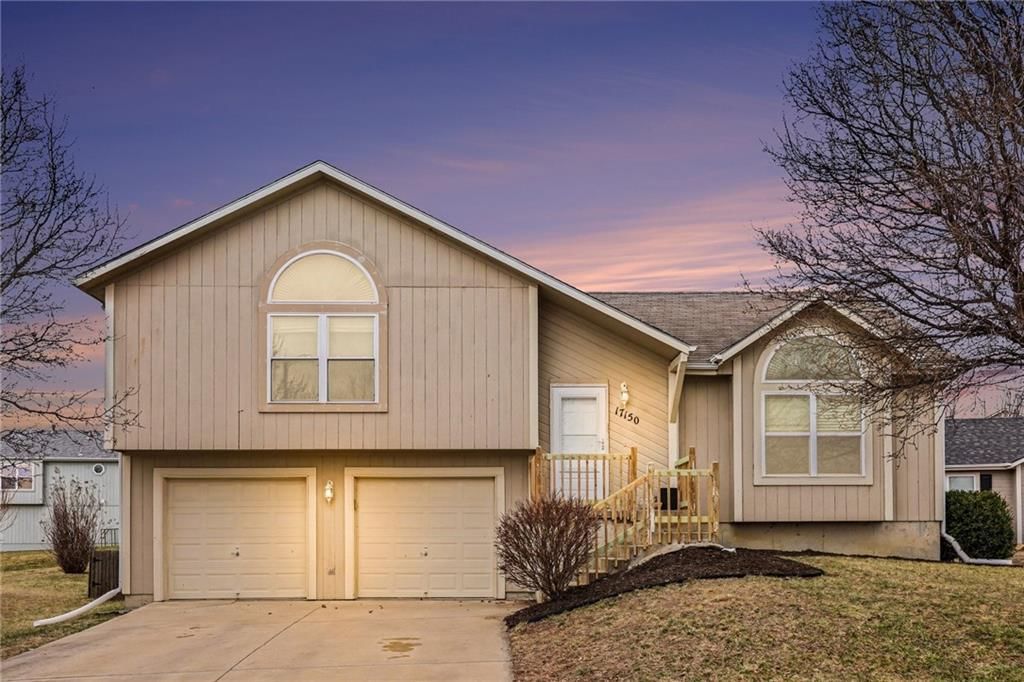17150 OAKLEY Street, Gardner, KS