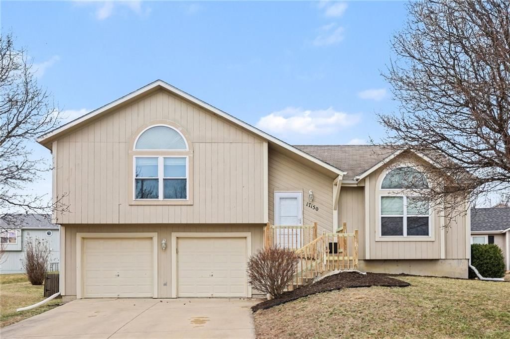 17150 OAKLEY Street — photo 2
