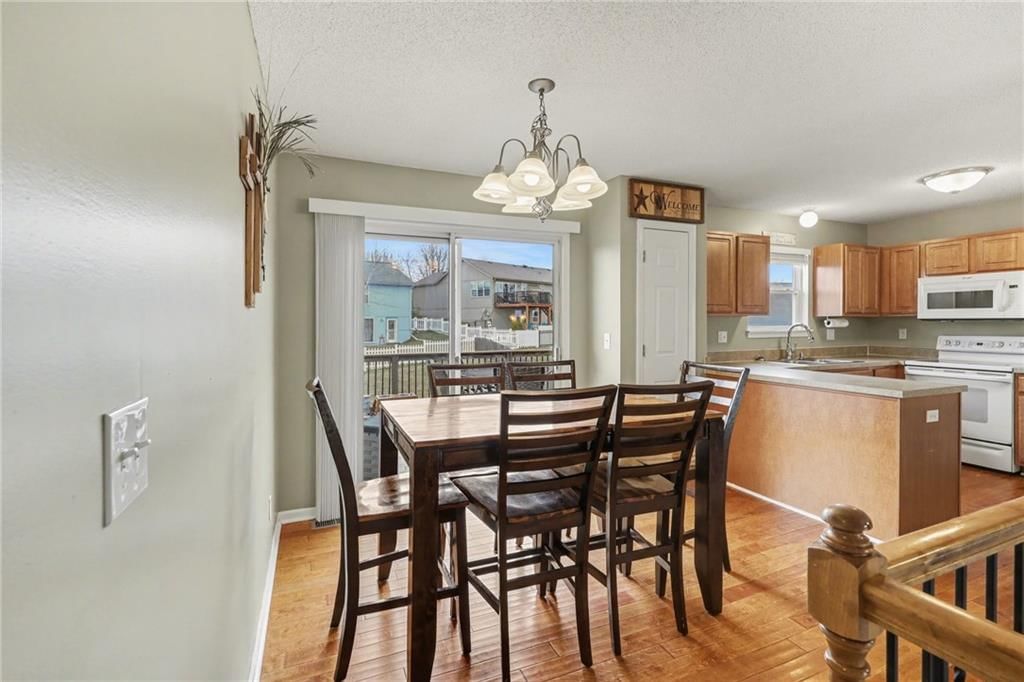 17150 OAKLEY Street — photo 8