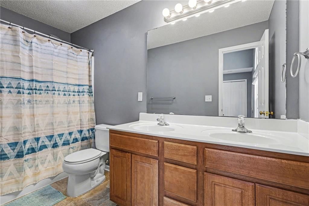 17150 OAKLEY Street — photo 17