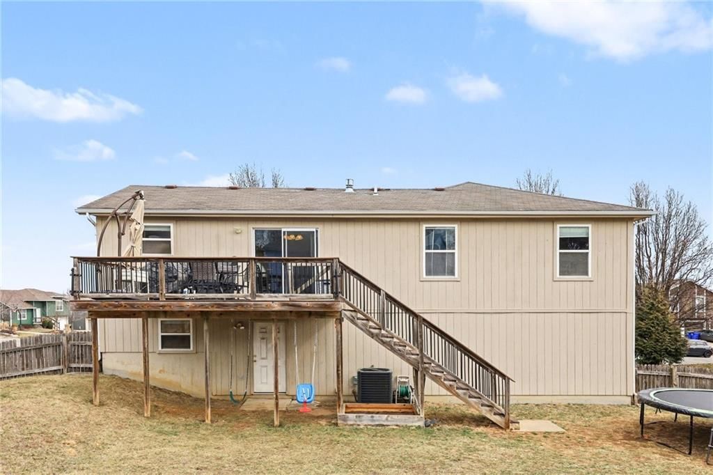 17150 OAKLEY Street — photo 21