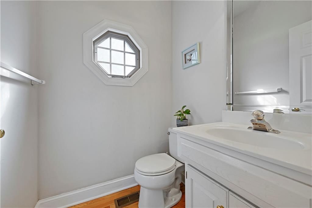 11912 Gillette Street — photo 19