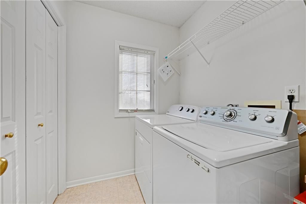 11912 Gillette Street — photo 22