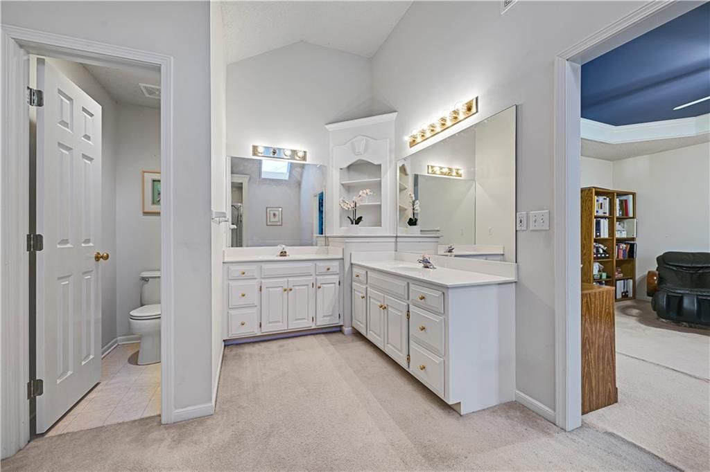 11912 Gillette Street — photo 26