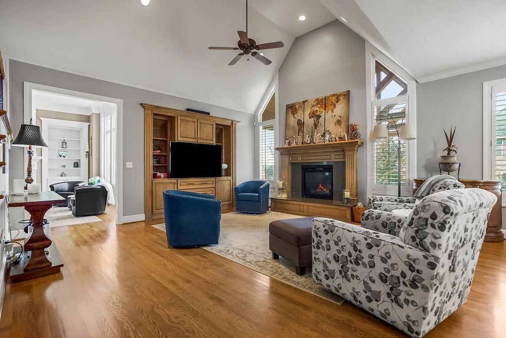 20810 W 94th Street — photo 3