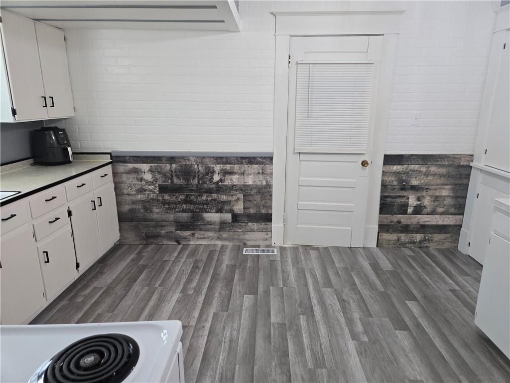 1204 Main Street — photo 32