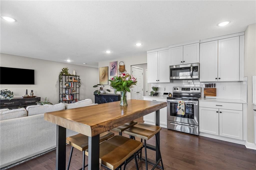 3705 SW Walsh Drive — photo 8