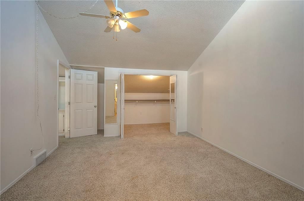 6606 Earnshaw Street — photo 32