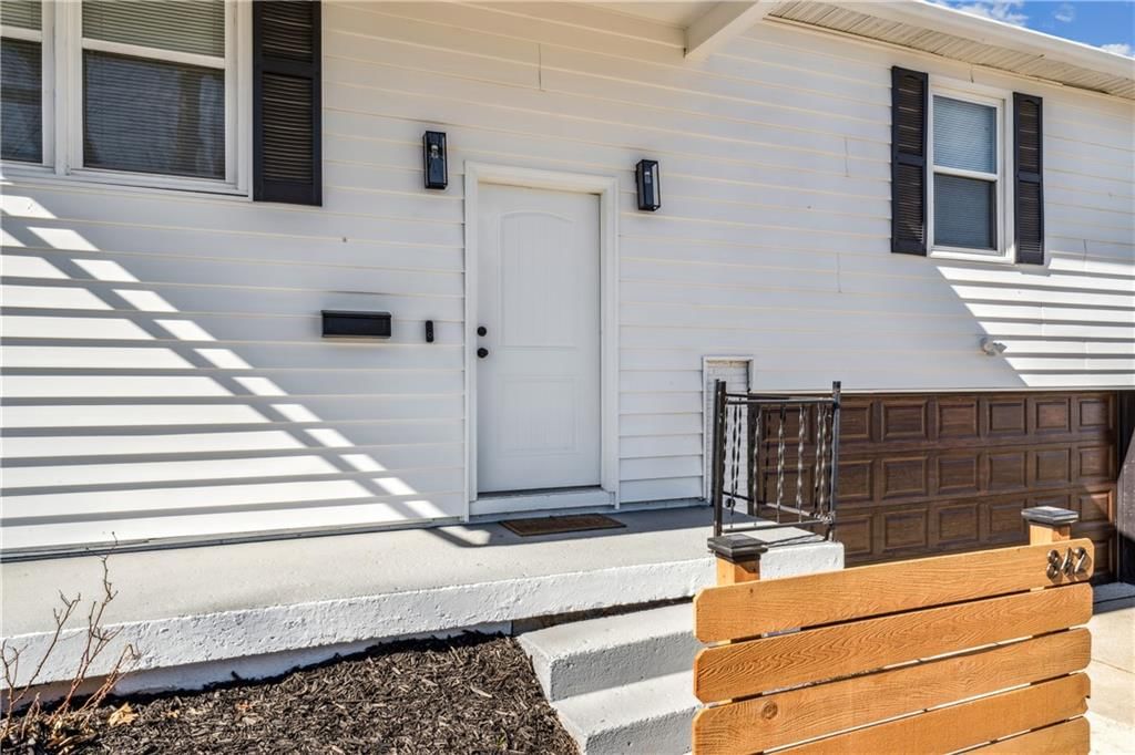 842 N Aztec Drive — photo 4