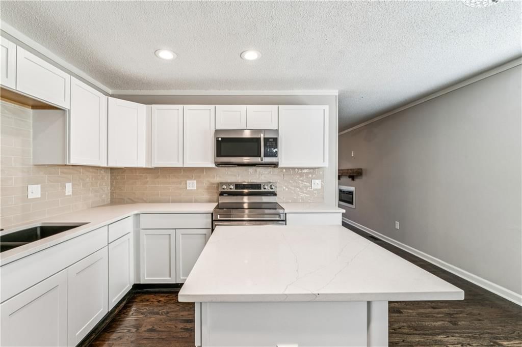 842 N Aztec Drive — photo 17