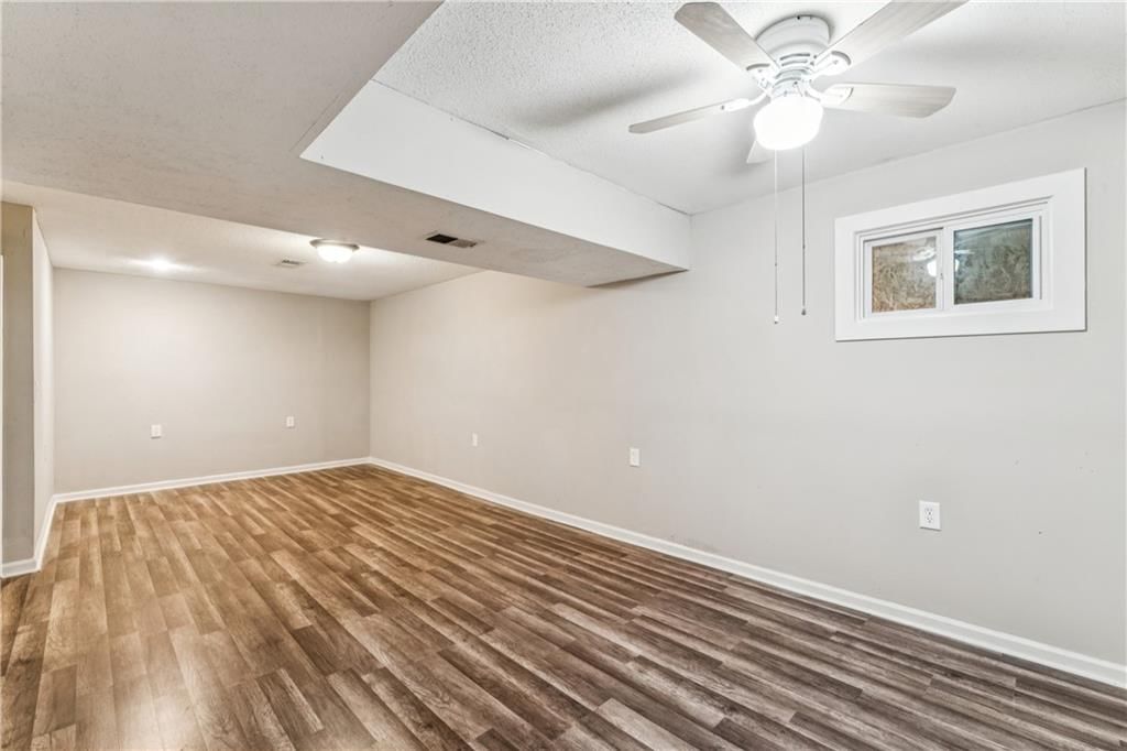 842 N Aztec Drive — photo 37