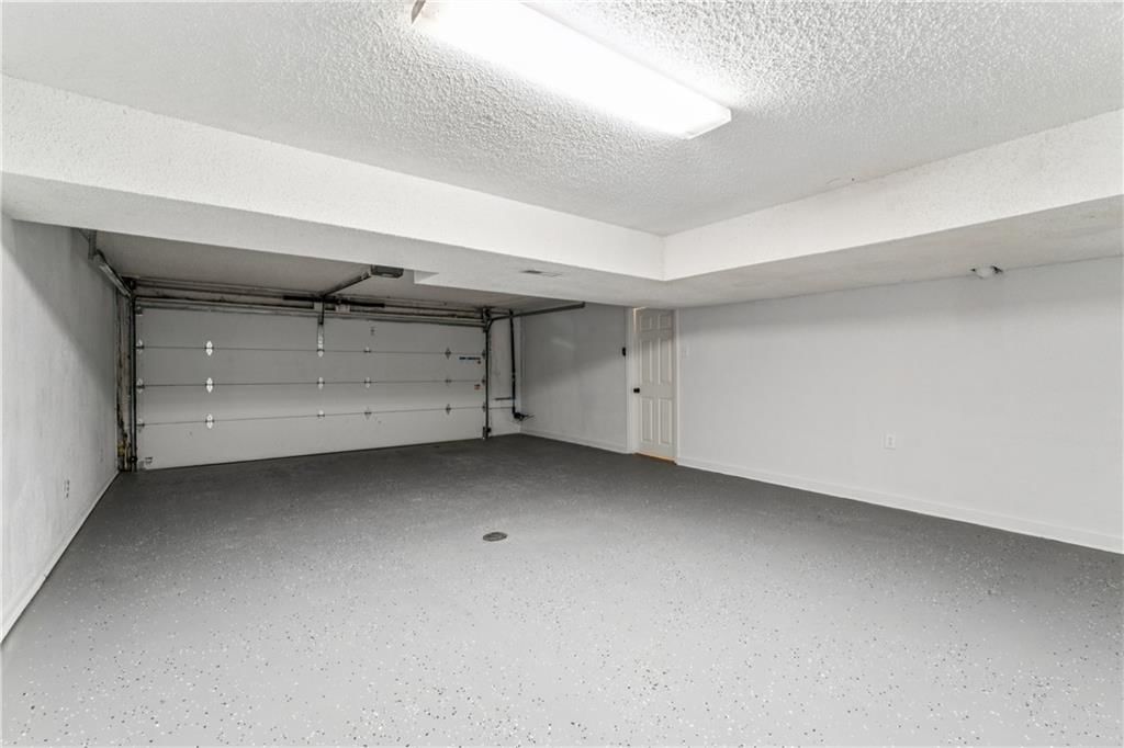 842 N Aztec Drive — photo 40