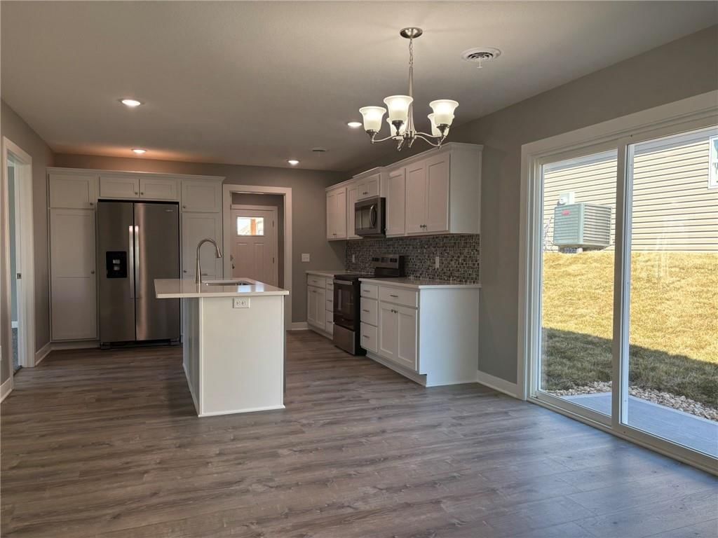 4801 S Creek Woods Drive — photo 7