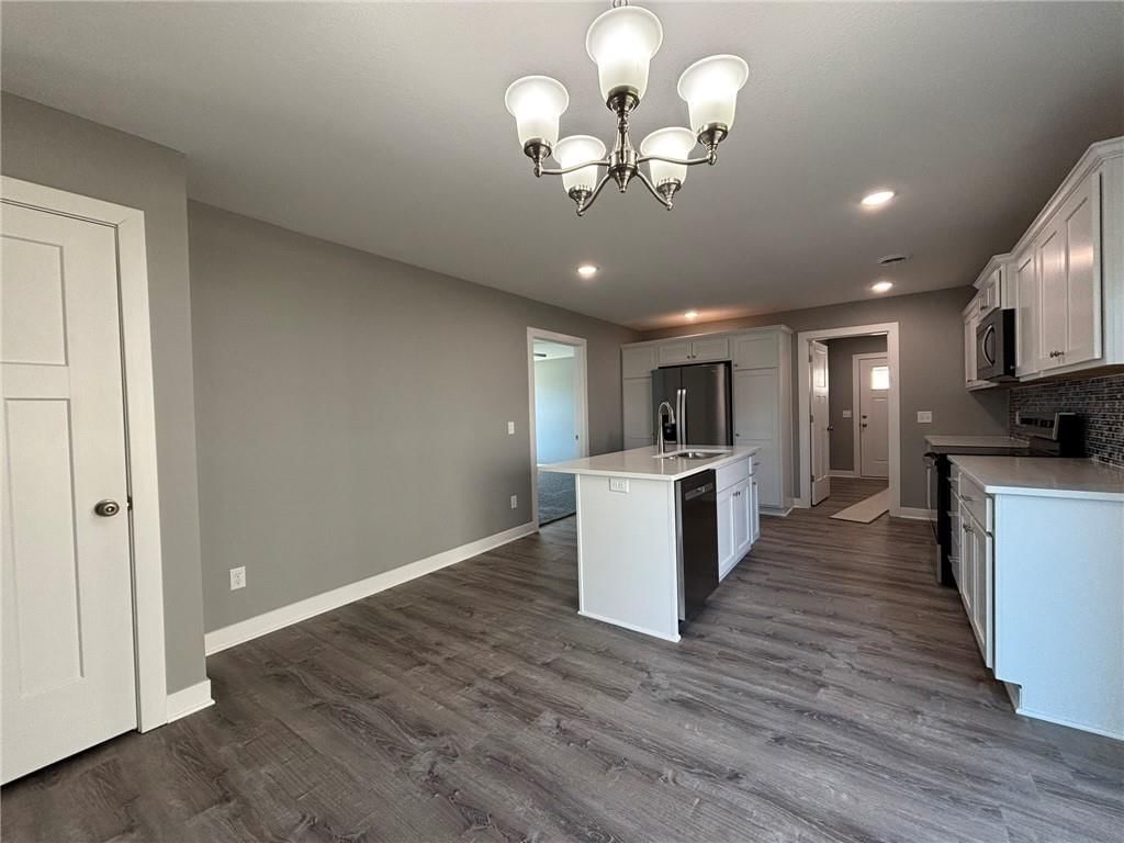 4801 S Creek Woods Drive — photo 8