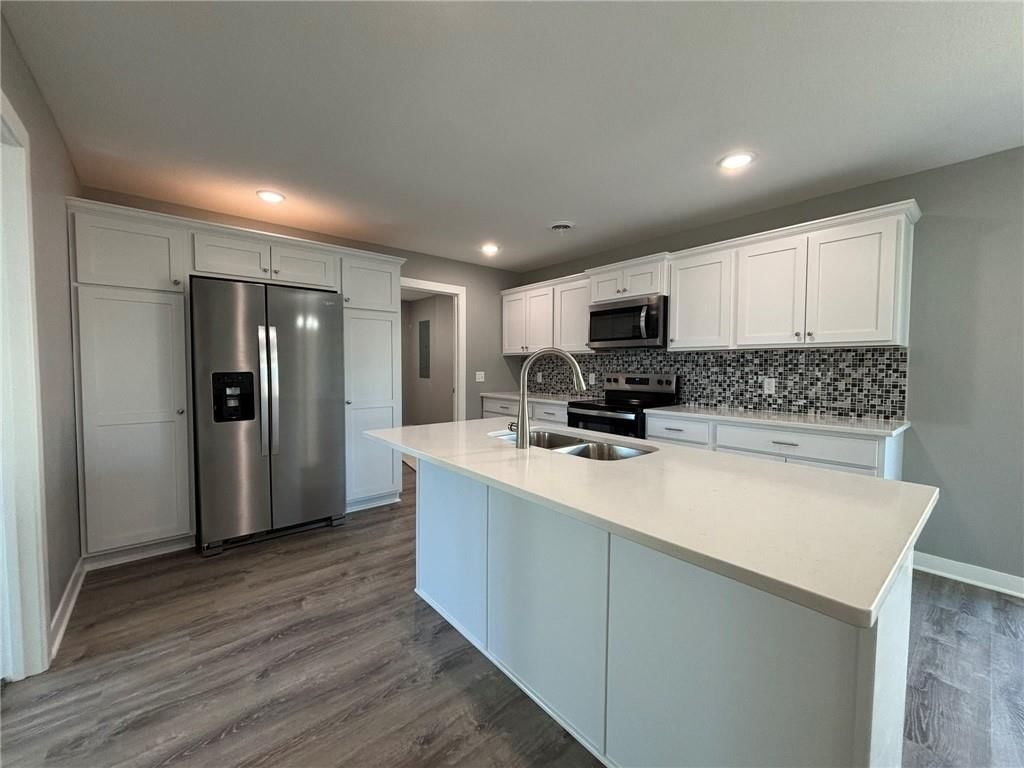 4801 S Creek Woods Drive — photo 10