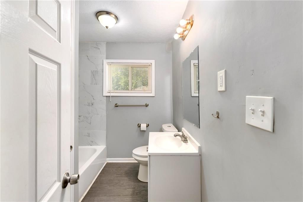 2142 S 47 Terrace — photo 25