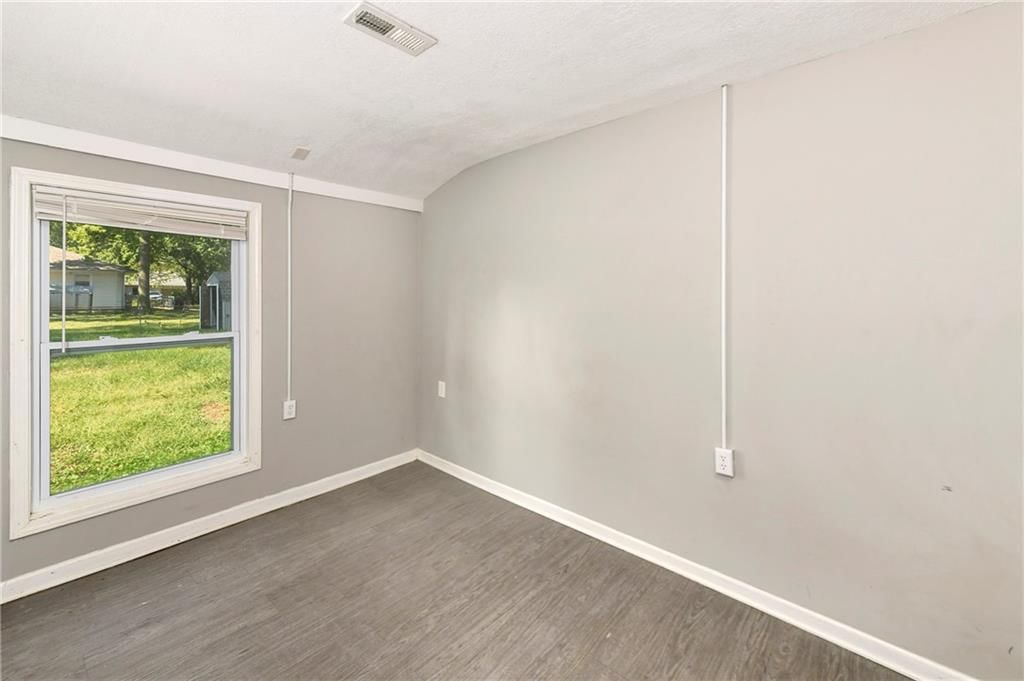2142 S 47 Terrace — photo 28