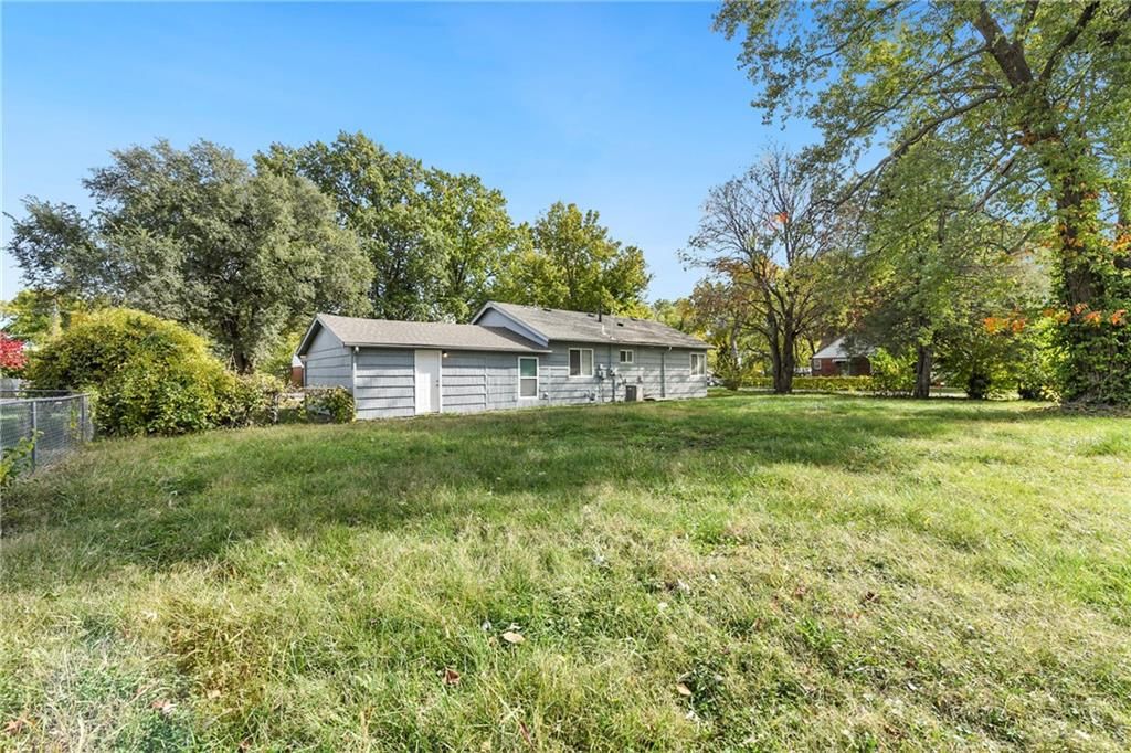 2142 S 47 Terrace — photo 33