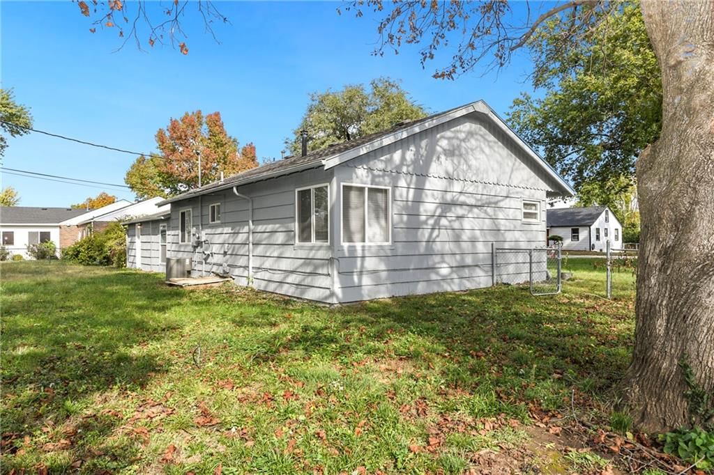 2142 S 47 Terrace — photo 36
