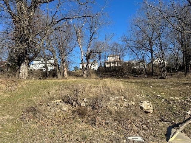 4439 Agnes Avenue — photo 7