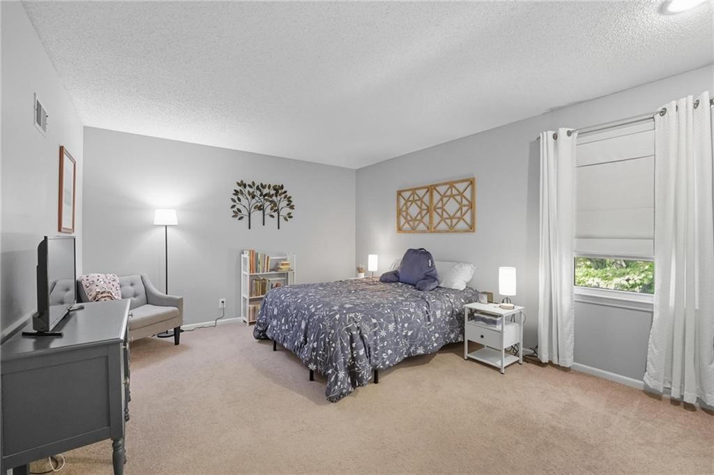 9400 W 112th Street — photo 19