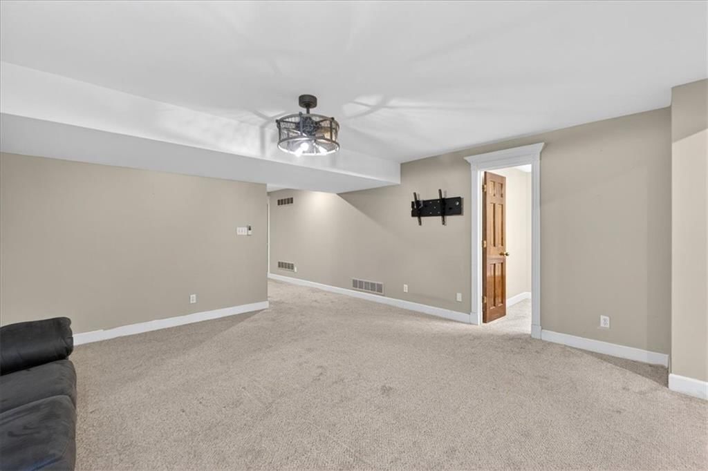 15401 Antioch Road — photo 69