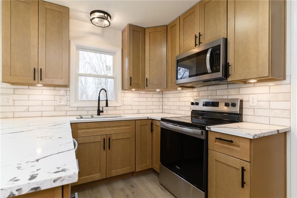 15512 W 123Rd Terrace — photo 3