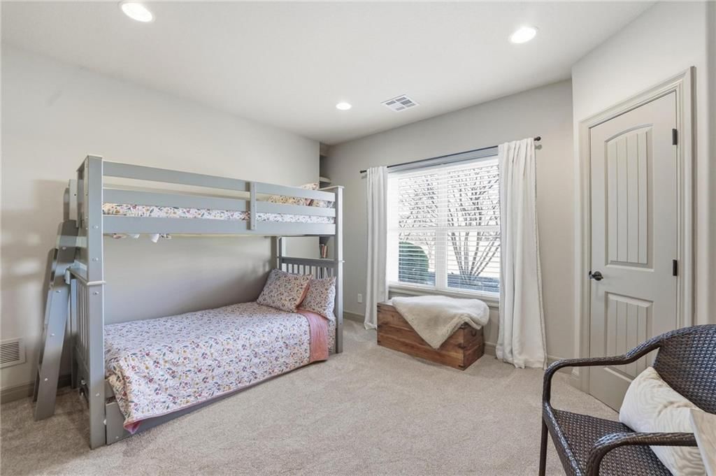 15516 Stearns Street — photo 46