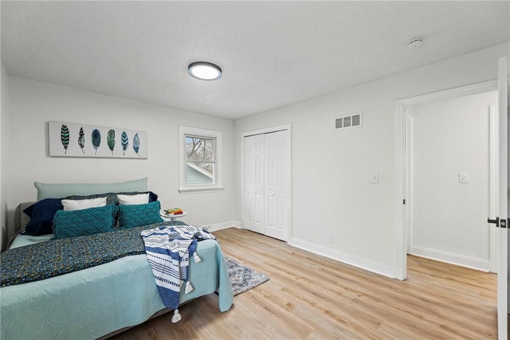 13801 Lowell Avenue — photo 13