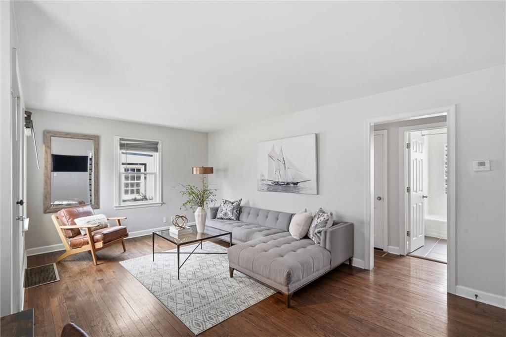 8324 Belleview Avenue — photo 3