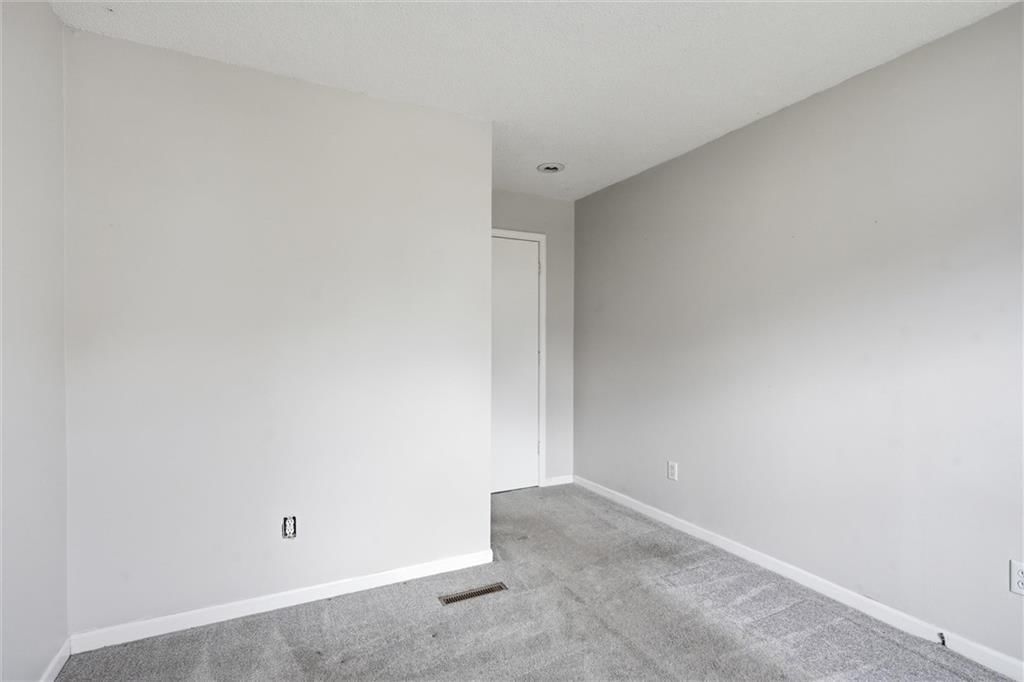 8324 Belleview Avenue — photo 18