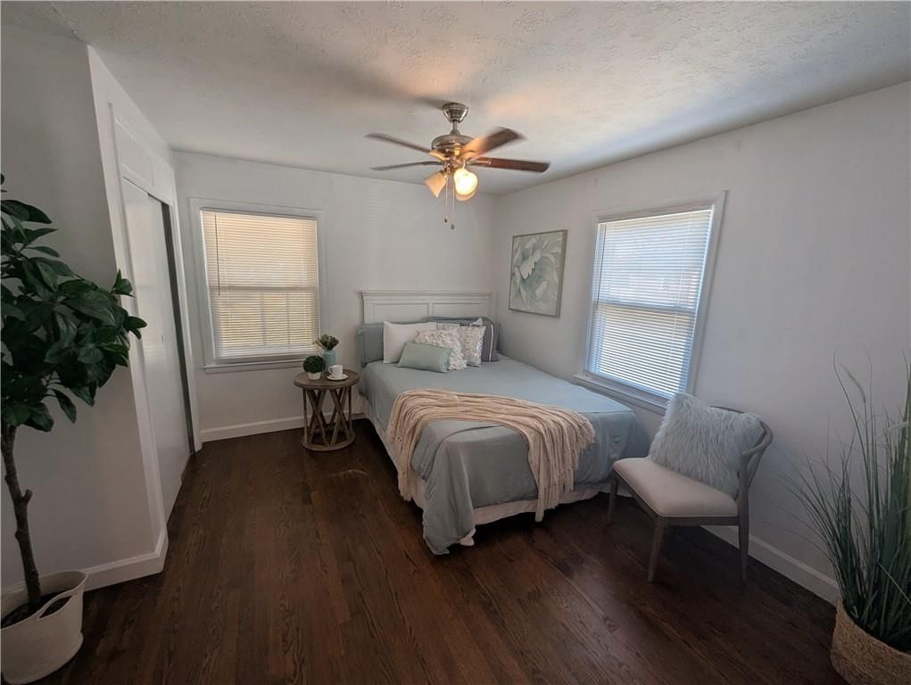 2320 E 71st Terrace — photo 9