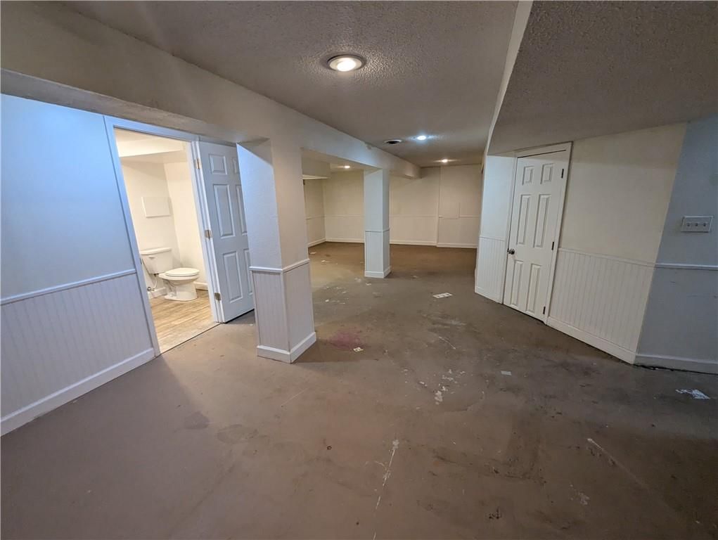 2320 E 71st Terrace — photo 27