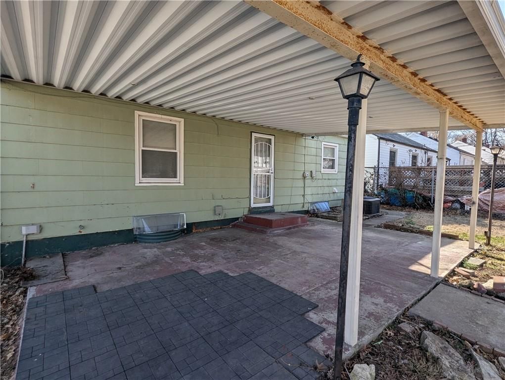 2320 E 71st Terrace — photo 34