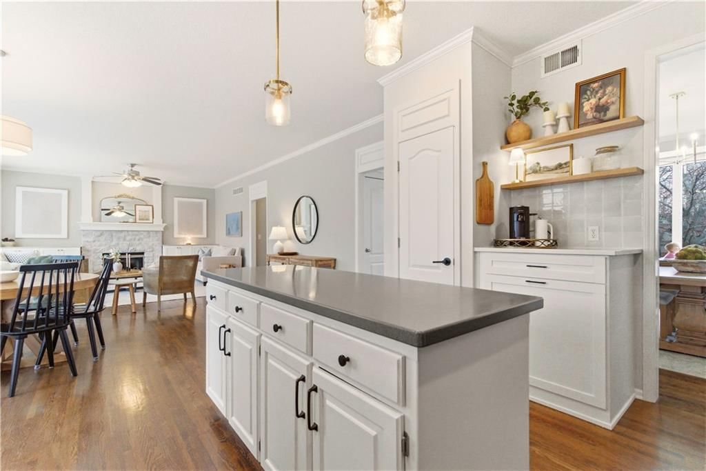 13212 Carter Street — photo 9