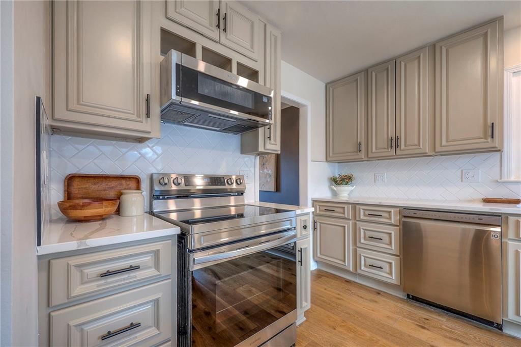 1401 E Sunvale Terrace — photo 13