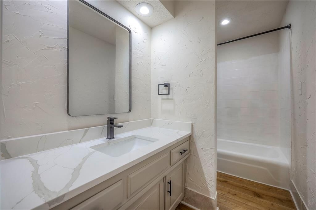 1401 E Sunvale Terrace — photo 19