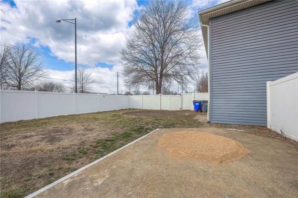 1401 E Sunvale Terrace — photo 38