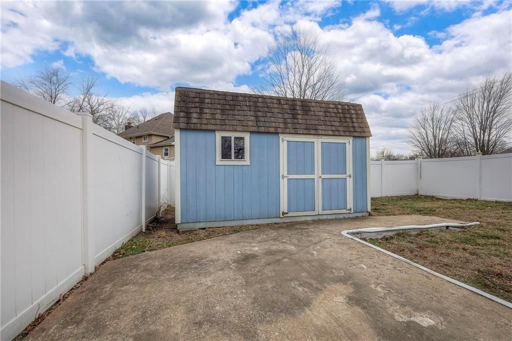 1401 E Sunvale Terrace — photo 39