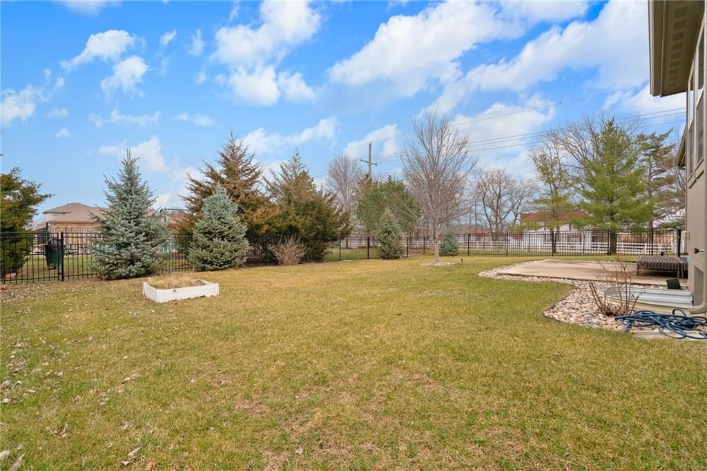 18302 W 194th Terrace — photo 41