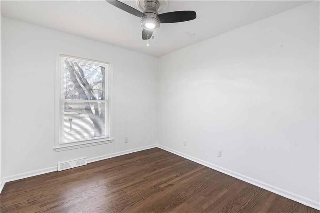 8906 N Mcgee Street — photo 16