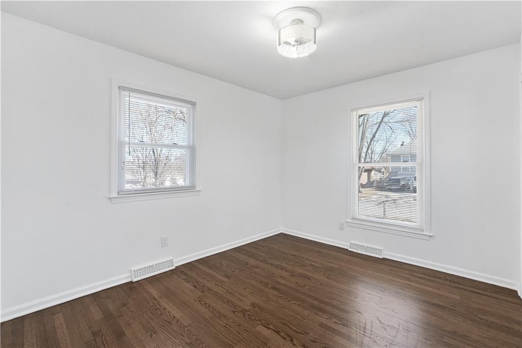 8906 N Mcgee Street — photo 17