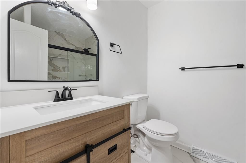 8906 N Mcgee Street — photo 19