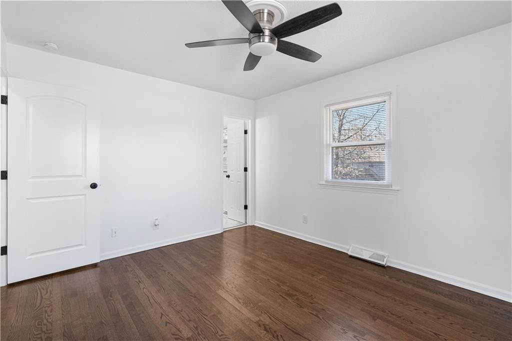 8906 N Mcgee Street — photo 23