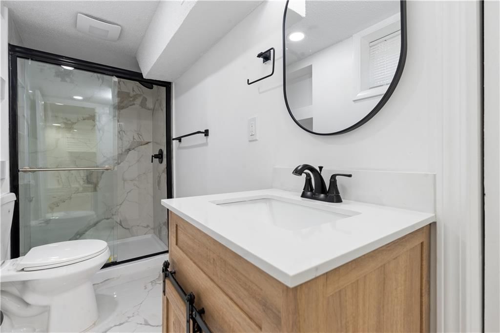 8906 N Mcgee Street — photo 32