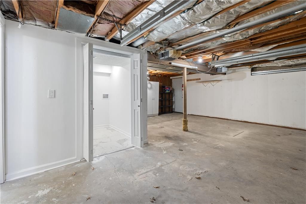 8906 N Mcgee Street — photo 35